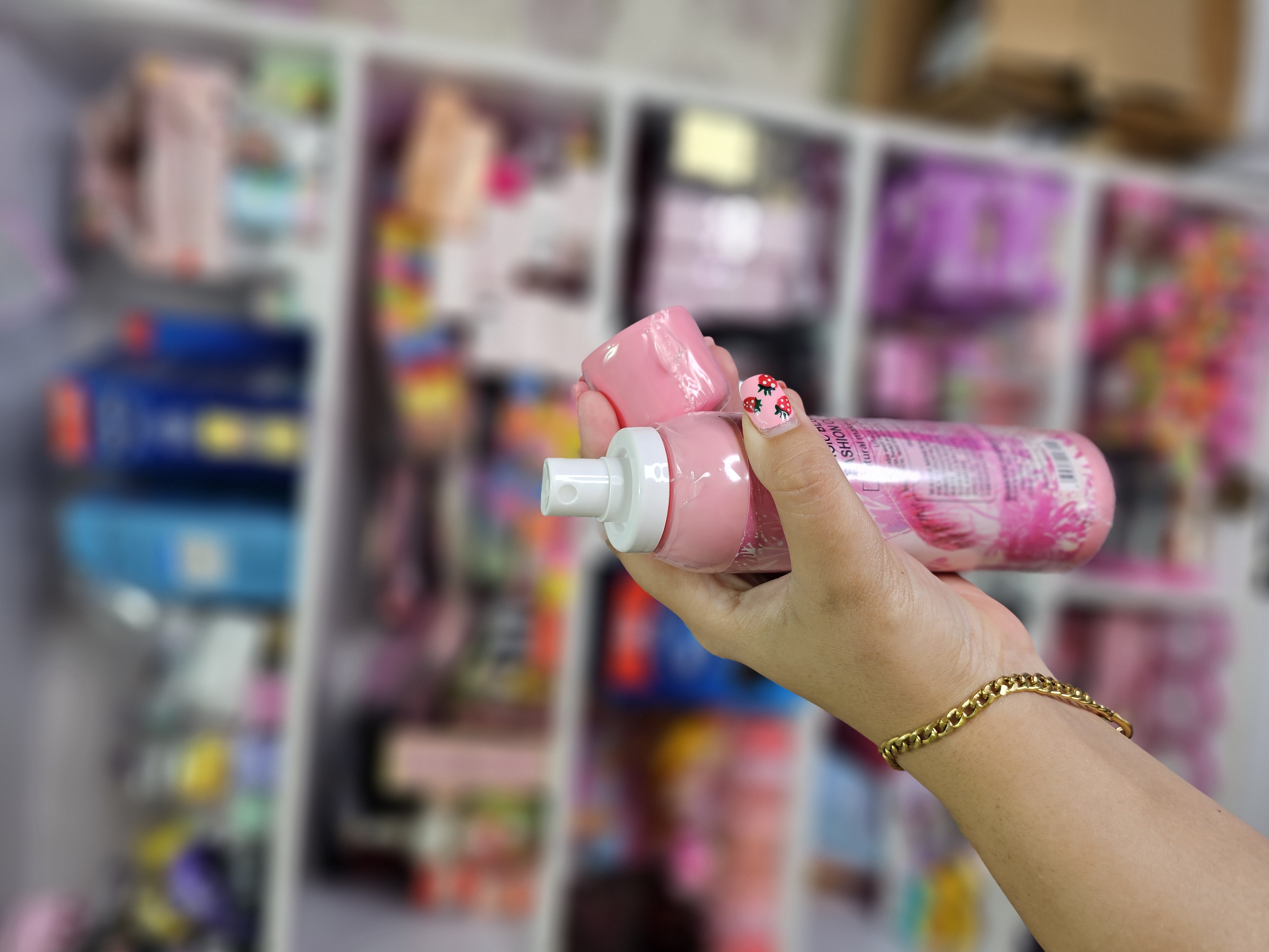 اسپری رژگونه صورتی ایکس کیو ام🎀
