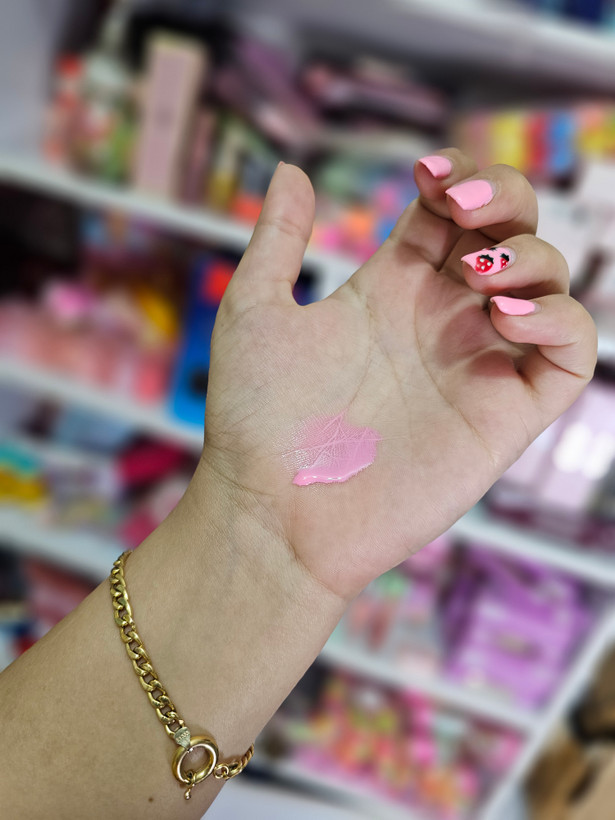 اسپری رژگونه صورتی ایکس کیو ام🎀