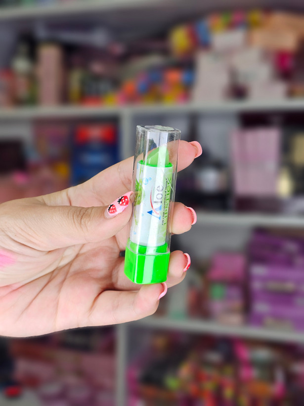 رژ مکه ای آلوورا magic